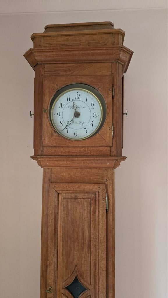 Horloge ancienne en chêne, Enlèvement