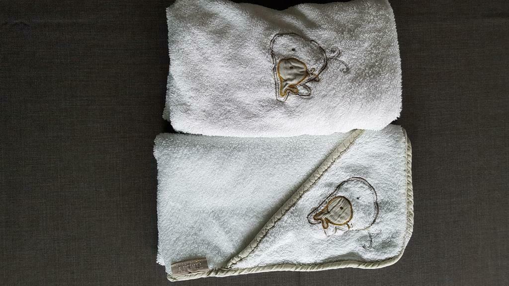 Badcape met bijpassende hoes voor waskussen, Kinderen en Baby's, Ophalen, Zo goed als nieuw