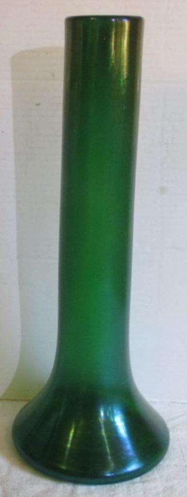 art deco diepgroene Boheems glas vaas Loetz, Antiek en Kunst, Antiek | Glaswerk en Kristal, Verzenden