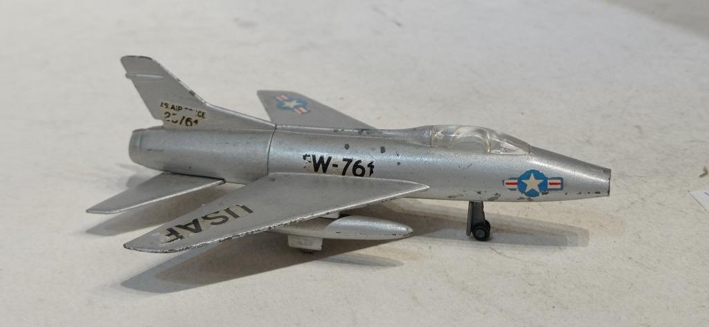 TEKNO ( NO DINKY)  AVION SUPER SABRE F 100 AMÉRICAIN, Enlèvement ou Envoi, Utilisé, Autres types, Autres marques