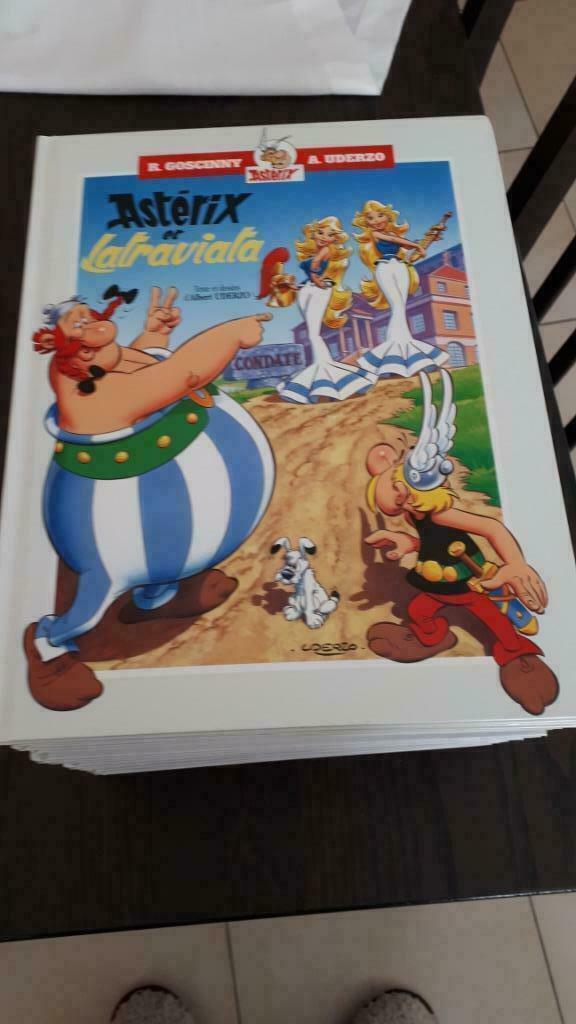 Asterix album double, Plusieurs BD, Enlèvement, Neuf, Uderzo