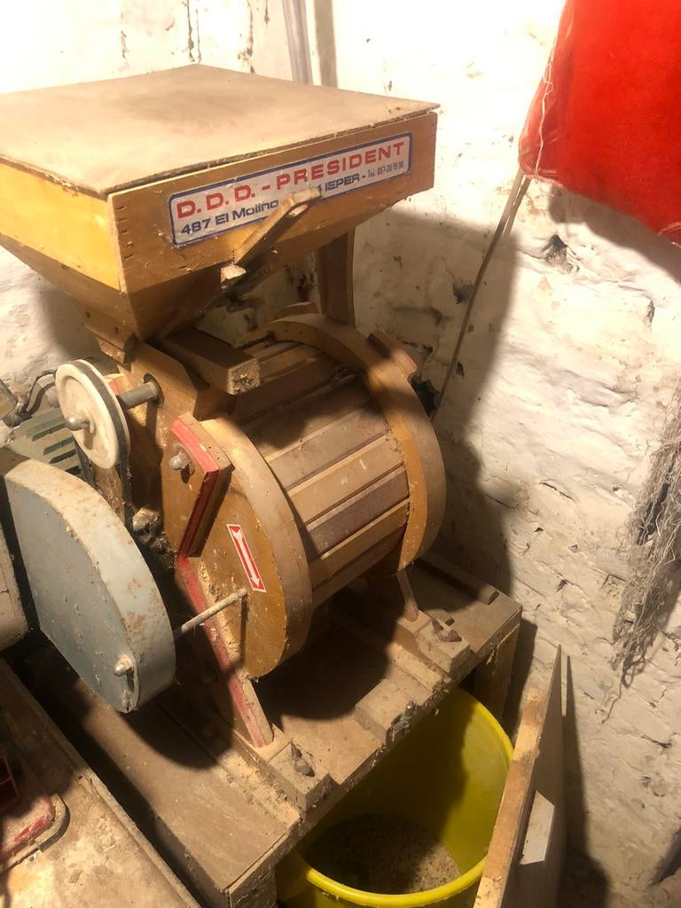 Moulin à grains, Enlèvement, Utilisé, Moteur électrique