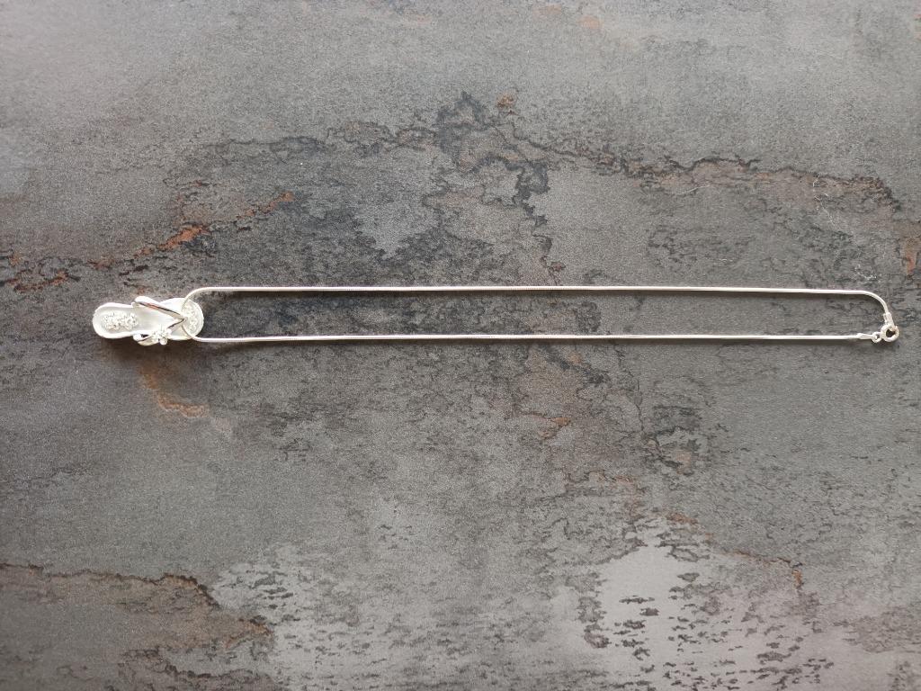 Collier à sandales Capri Swarowski, Avec pendentif, Comme neuf, Enlèvement, Autres matériaux