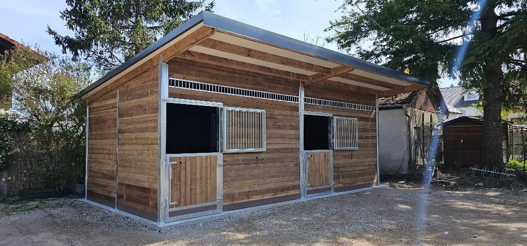 Buitenstal - Paardenstal 1box €3.150 | Paardenbox €690, Animaux & Accessoires, Box & Pâturages, Pâturage