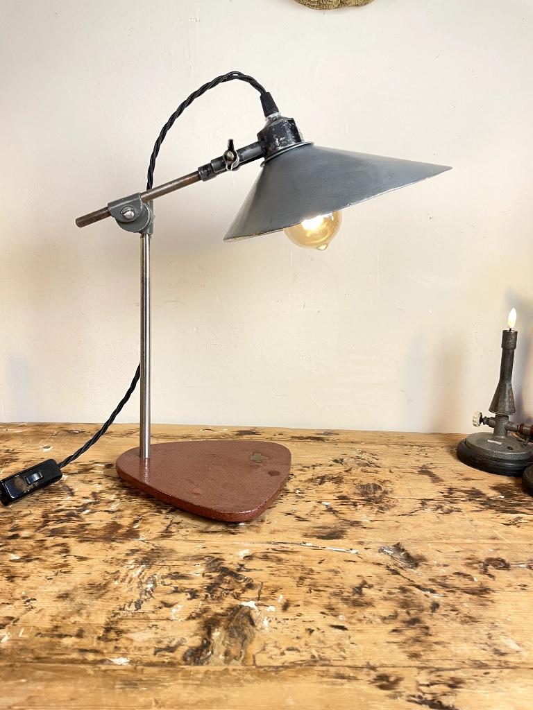 metalen burolamp van oude onderdelen, Ophalen of Verzenden, Nieuw, Metaal