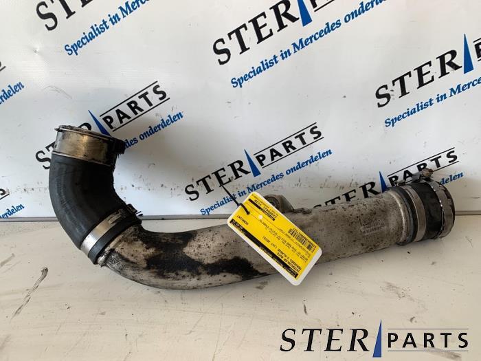 Tube intercooler d'un Mercedes C-Klasse, Enlèvement ou Envoi, 3 mois de garantie, Utilisé, Mercedes-Benz