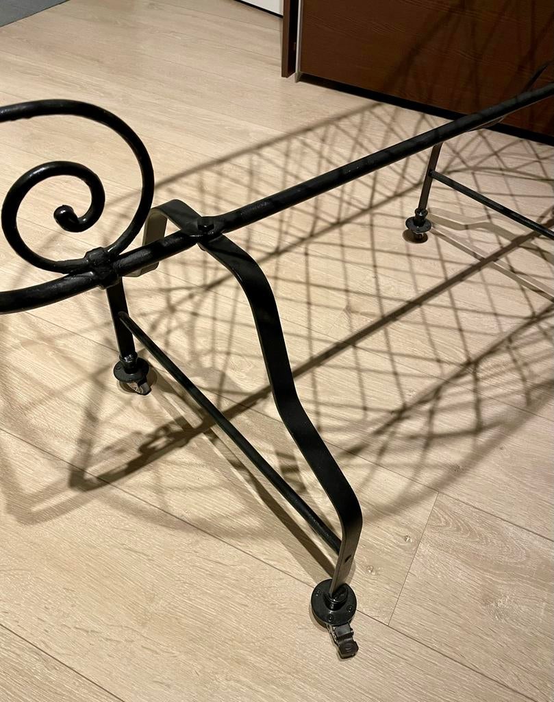 Gerestaureerde retro wieg, zwart, nieuwe wieltjes met rem,…, Kinderen en Baby's, Babywiegjes en Ledikanten, Ophalen, Zo goed als nieuw