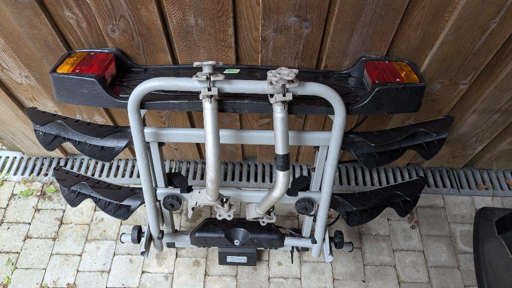 porte vélo 2 vélos feu vert basculant sur boule, Enlèvement, 2 vélos, Utilisé