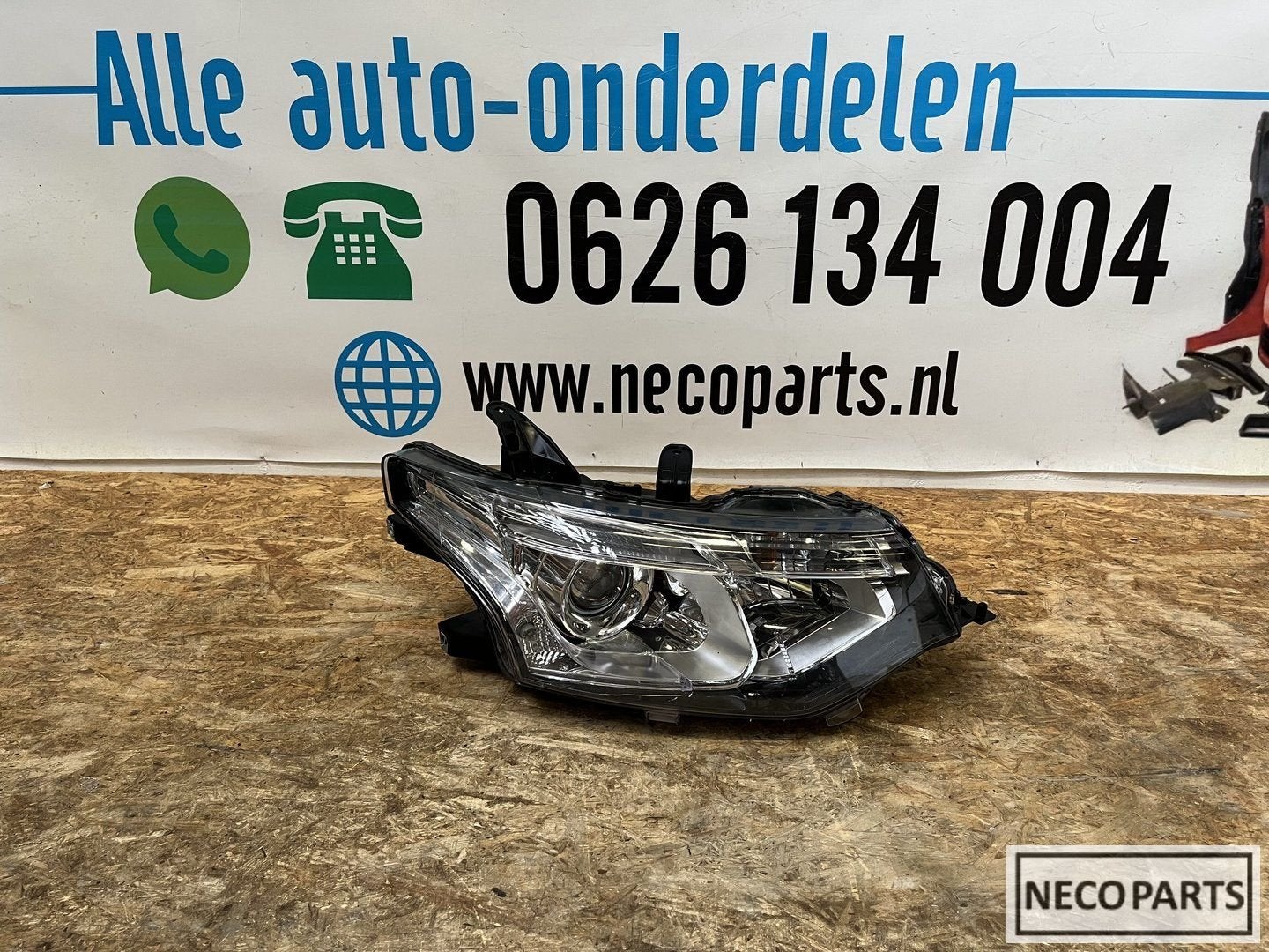 MITSUBISHI OUTLANDER XENON KOPLAMP RECHTS 8301C2-04, -, Utilisé, Mitsubishi, -