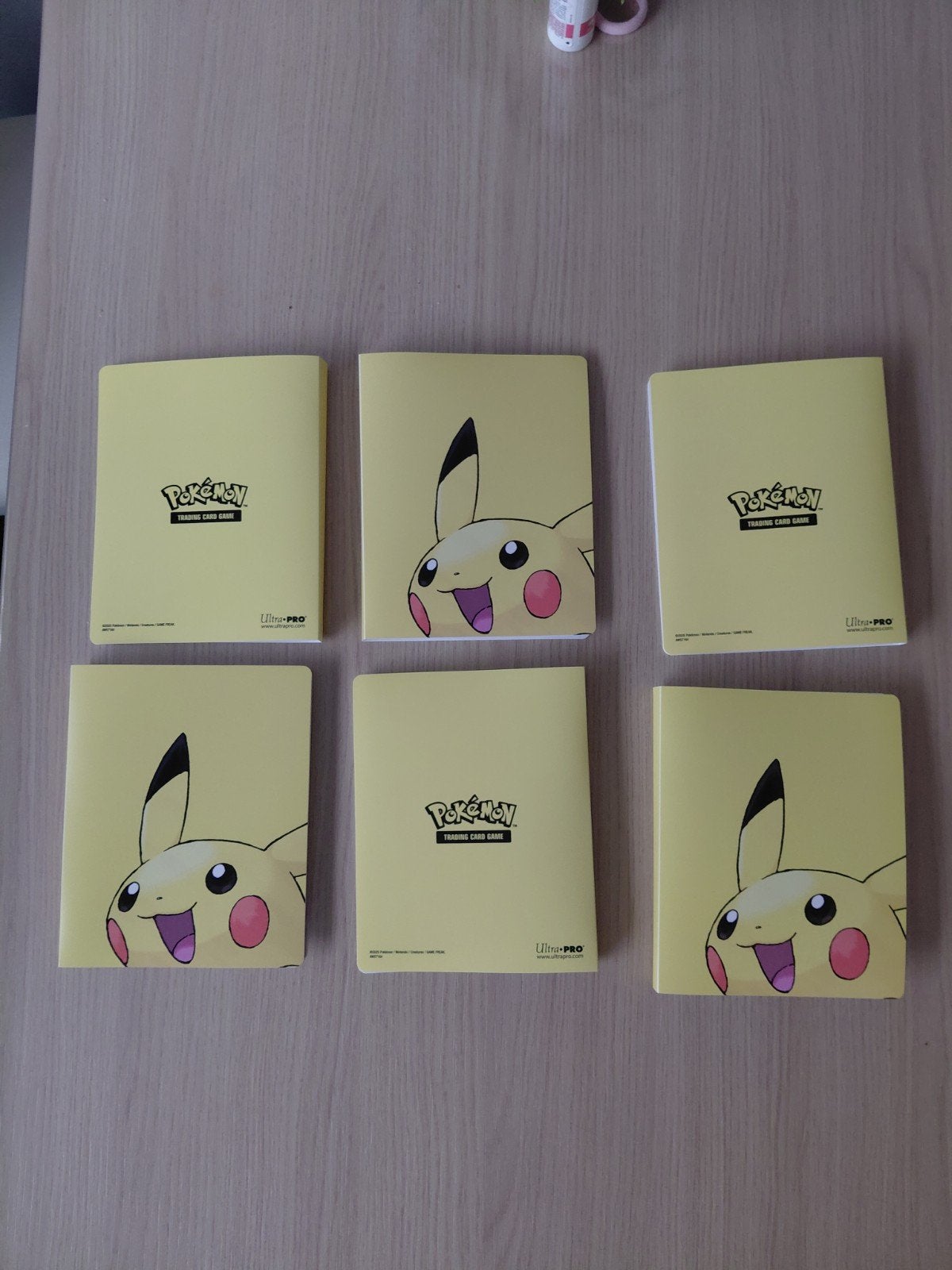 map pikachu voor kaarten, Hobby en Vrije tijd, Ophalen, Nieuw, Meerdere kaarten