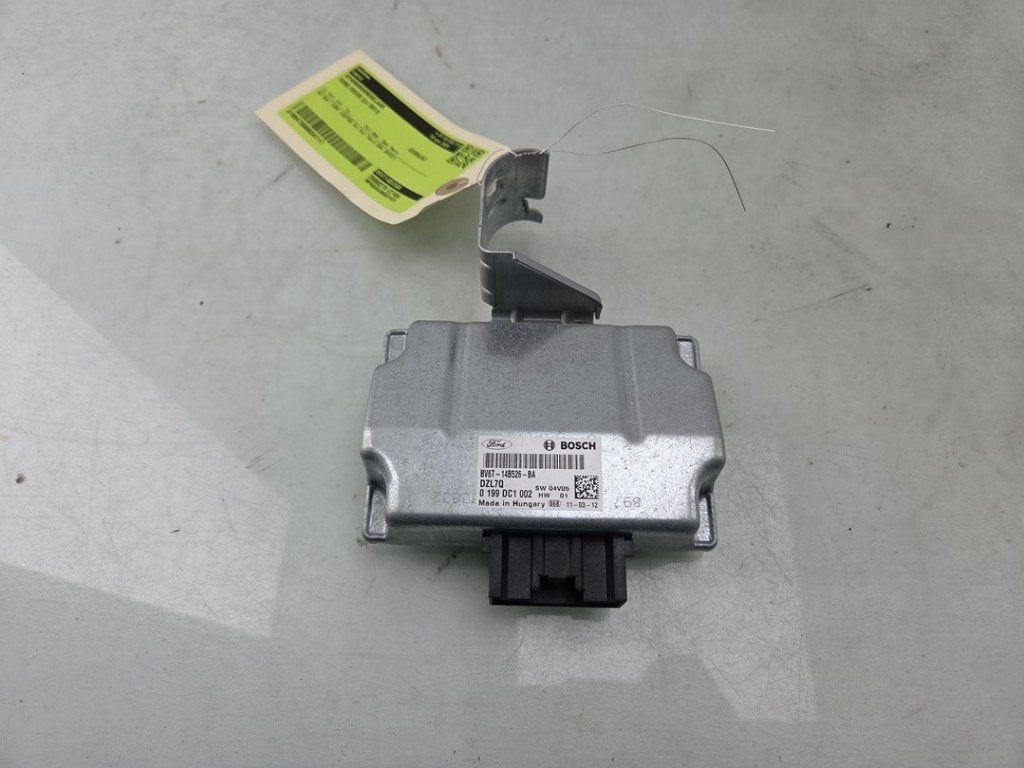REGULATEUR DE TENSION Ford Focus 3 (01-2010/01-2020), Robert Bosch AG, Robert-Bosch-Allee 1
74232  Abstatt, DE, Engineering@bosch.com