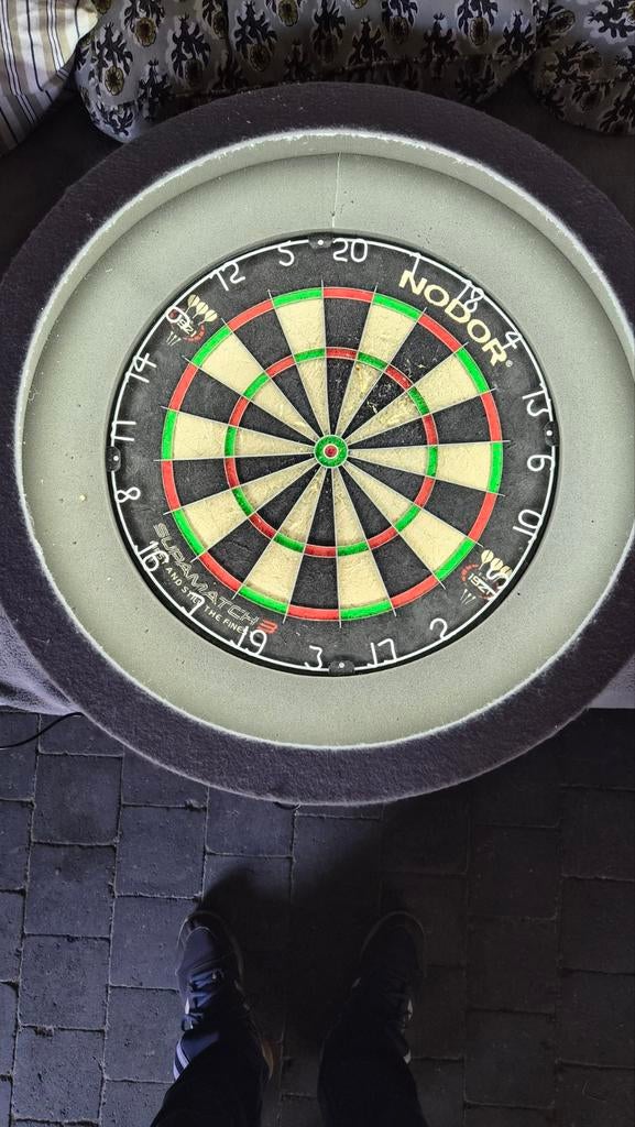 Darts en surround met verlichting, Enlèvement ou Envoi