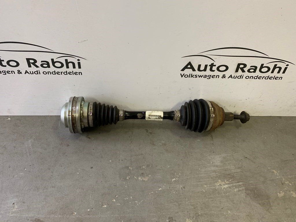 Volkswagen Audi Seat Skoda aandrijfas Linksvoor 5QN407271, Gebruikt, -, -, Ophalen of Verzenden