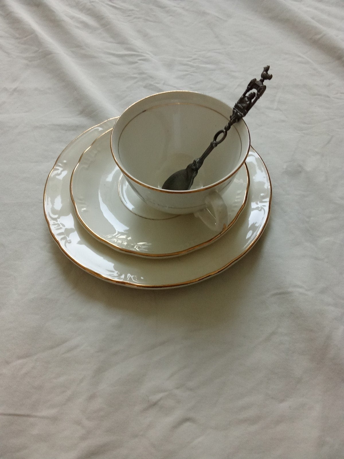 Een decoratieve koffiekop met oude lepel, Ophalen of Verzenden