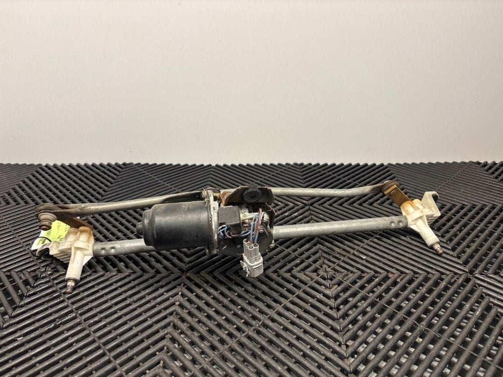 MOTEUR + TRINGLERIE ESSUIE GLACE AVANT Suzuki (|WB2212V|), Autos : Pièces & Accessoires, Suzuki-Allee 7
64625  Bensheim, DE, Suzuki Deutschland GmbH