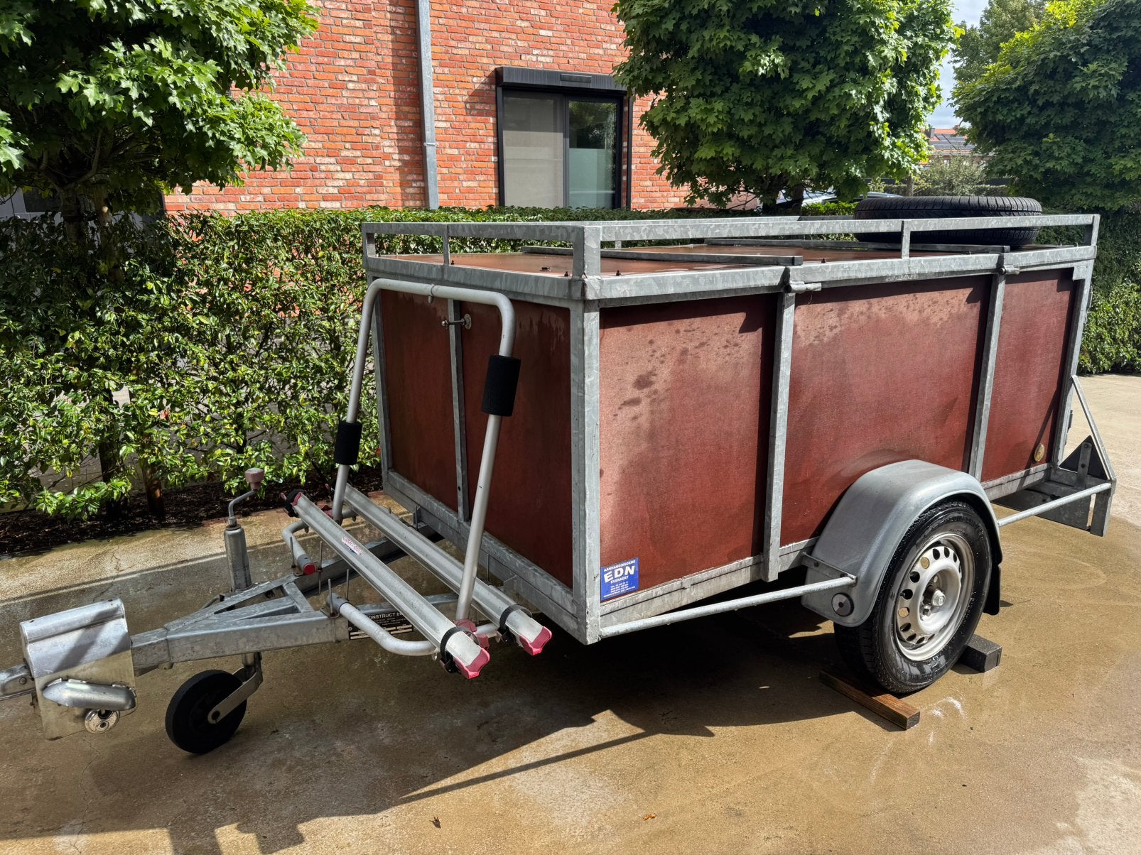 Dichte aanhangwagen, Auto diversen, Ophalen