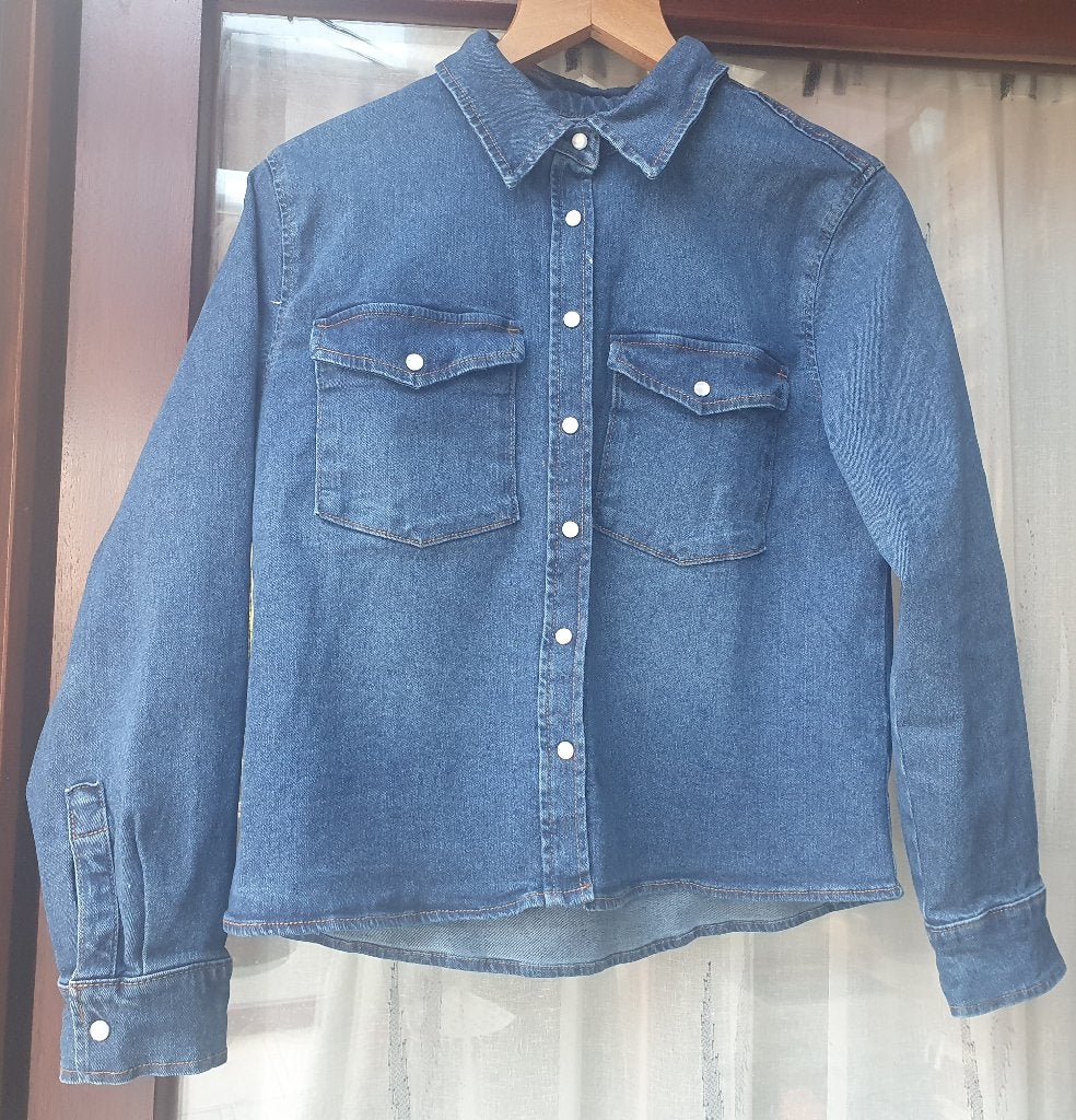 Nieuwe jeansvest van Up2 fashion maat M, Kleding | Dames, Jasjes, Kostuums en Pakken, Maat 38/40 (M), Up2Fashion, Blauw, Nieuw