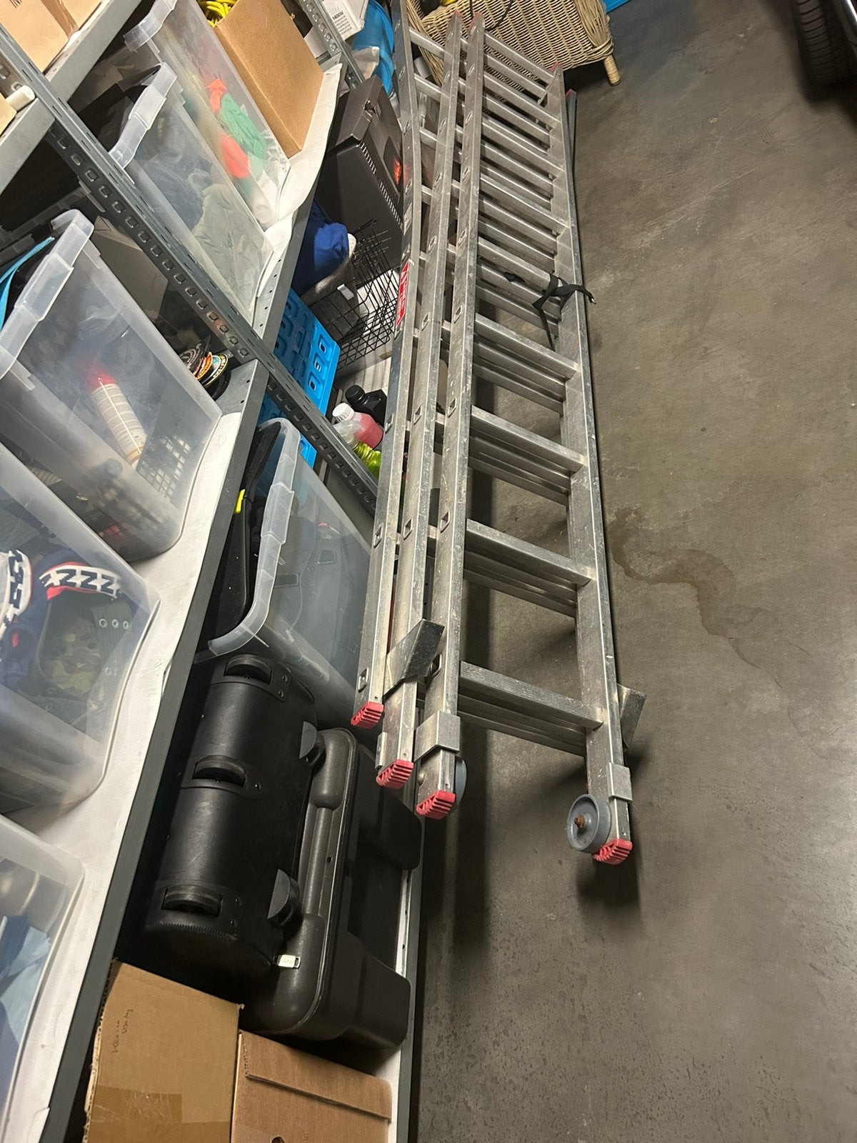 Ladder uitschuifbaar 9 m, Doe-het-zelf en Bouw, Ophalen, Zo goed als nieuw, Ladder