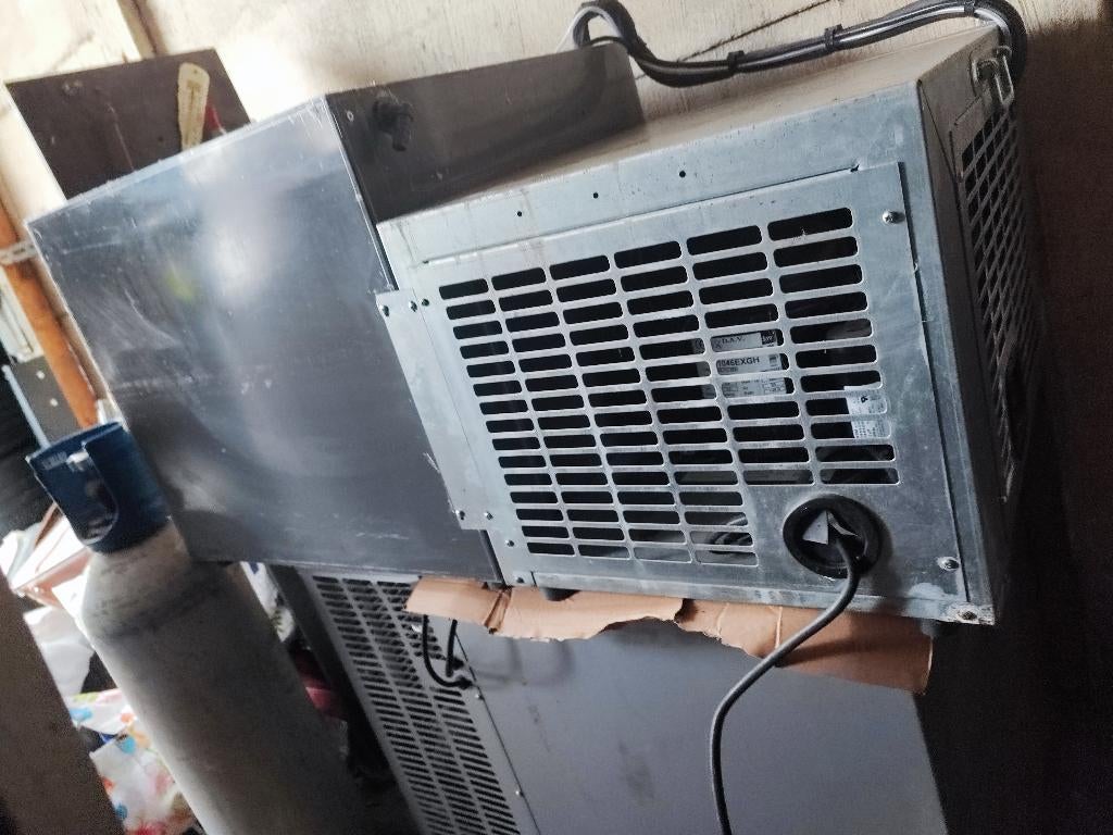 Frigo fut à biére, Enlèvement