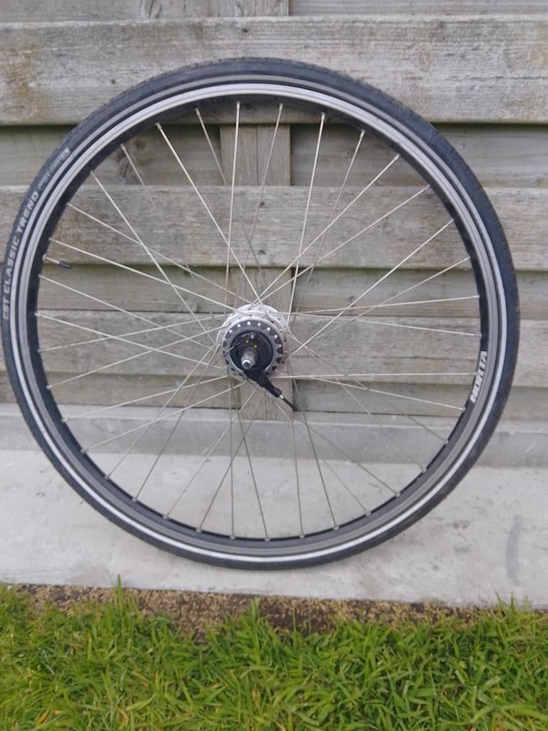 Drie achterwielen Shimano Nexus, Ophalen, Band, Norta , Zac ridida , Gazelle, Zo goed als nieuw
