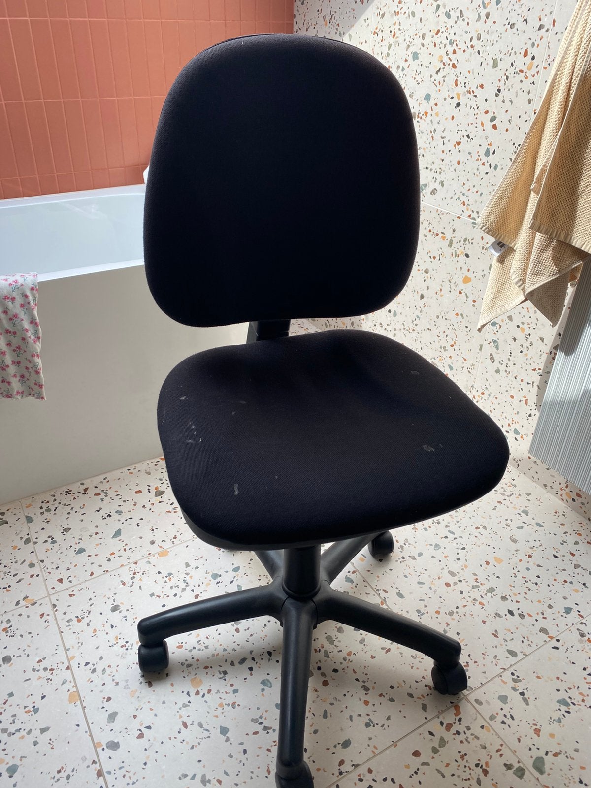 GRATIS Zwarte bureaustoel, Enlèvement, Utilisé, Noir, Chaise de bureau