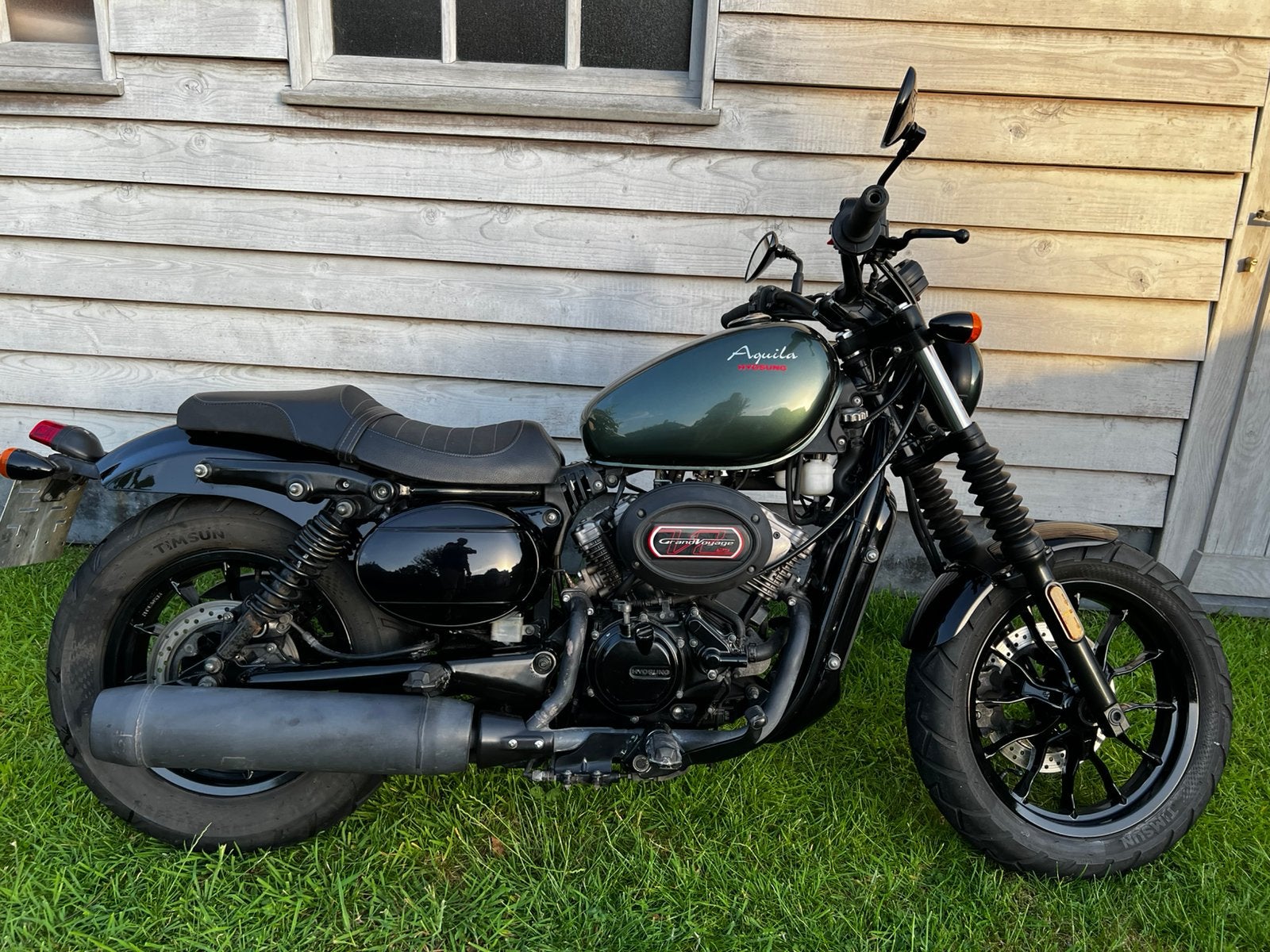 Hyosung Aquila 125cc, 2 cilinders, Particulier, 125 cc, Minimaal motorrijbewijs A1