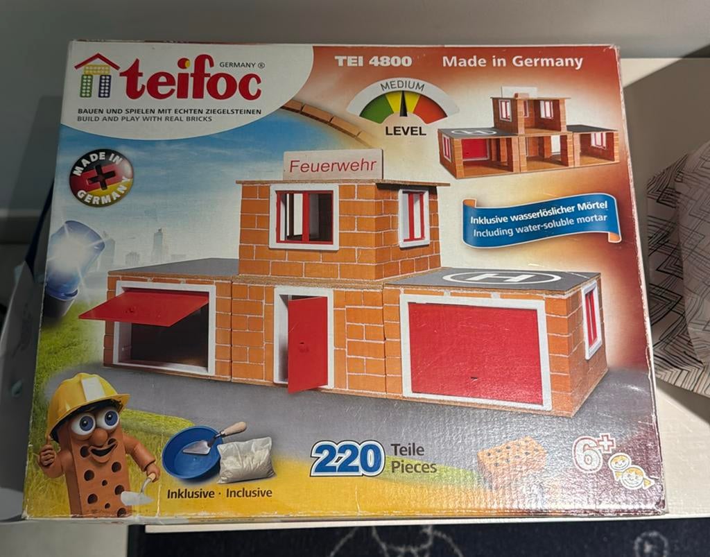 Teifoc - bouwpakket speelgoed brandweerkazerne, Ophalen, Gebruikt, Bouwen