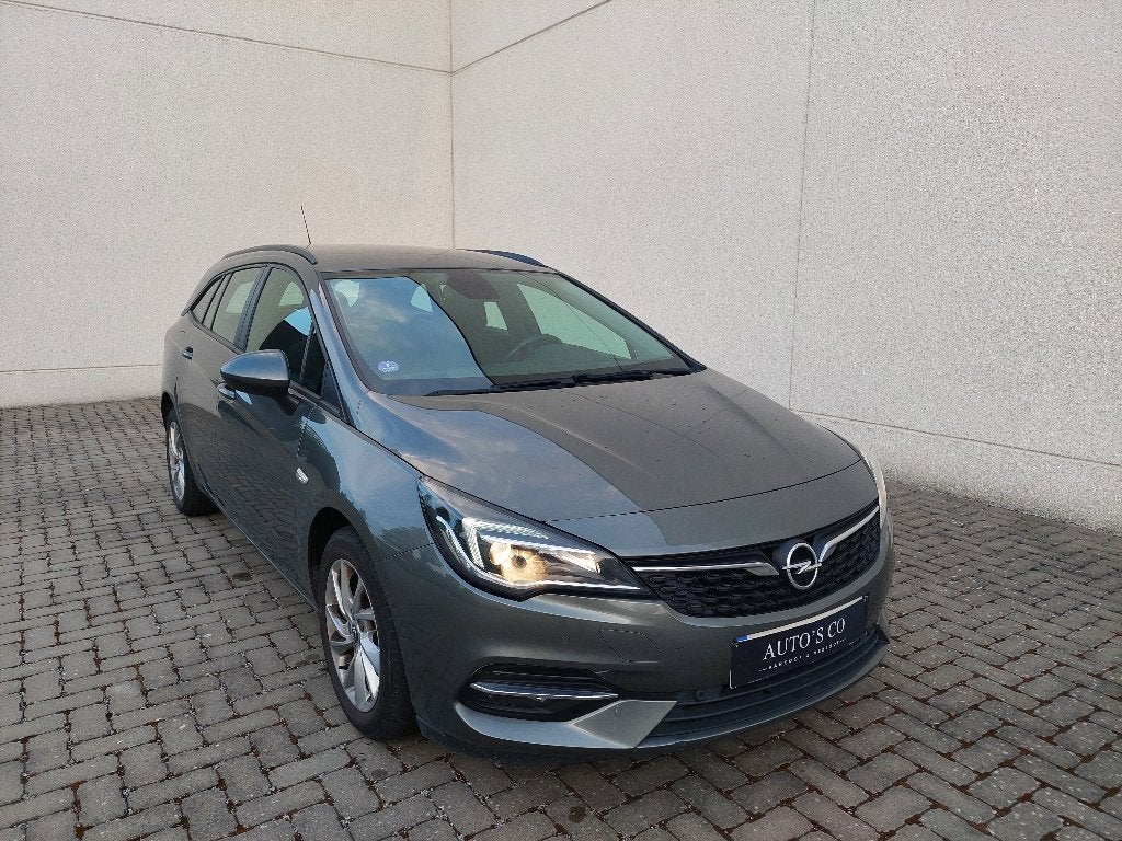 OPEL ASTRA SPORTS TOURER AUTOMAAT -145PK- CARPLAY - GARANTI, Auto's, Automaat, Euro 6, Beige, Opel certified used cars