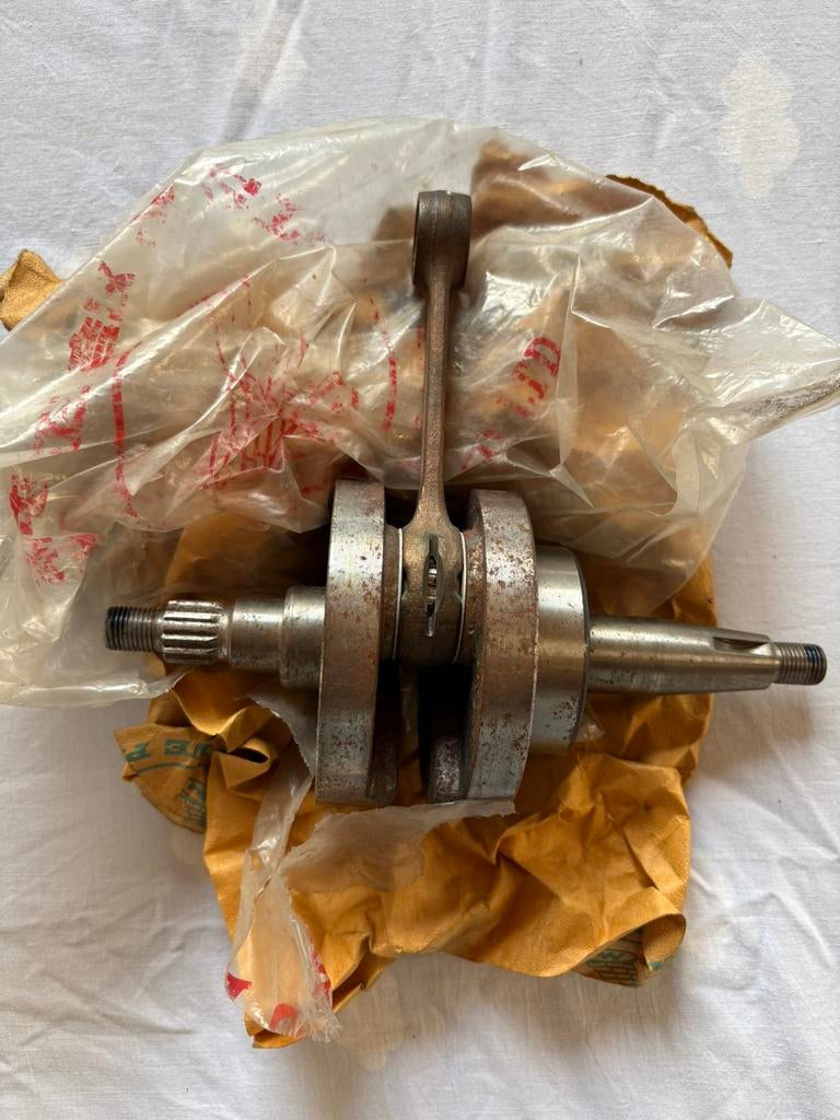 Vilebrequin Honda MB80 neuf ancien stock NOS, Vélos & Vélomoteurs, Enlèvement