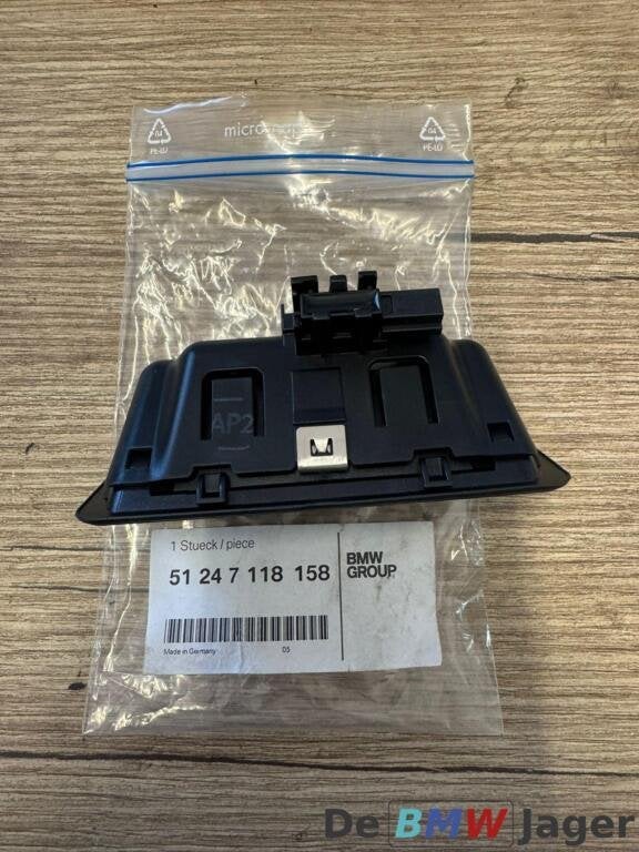 Drukknop achterklep BMW E88 E91 E60 E61 E70 E71 51247118158, Auto-onderdelen, Gebruikt, Ophalen of Verzenden, BMW, BMW