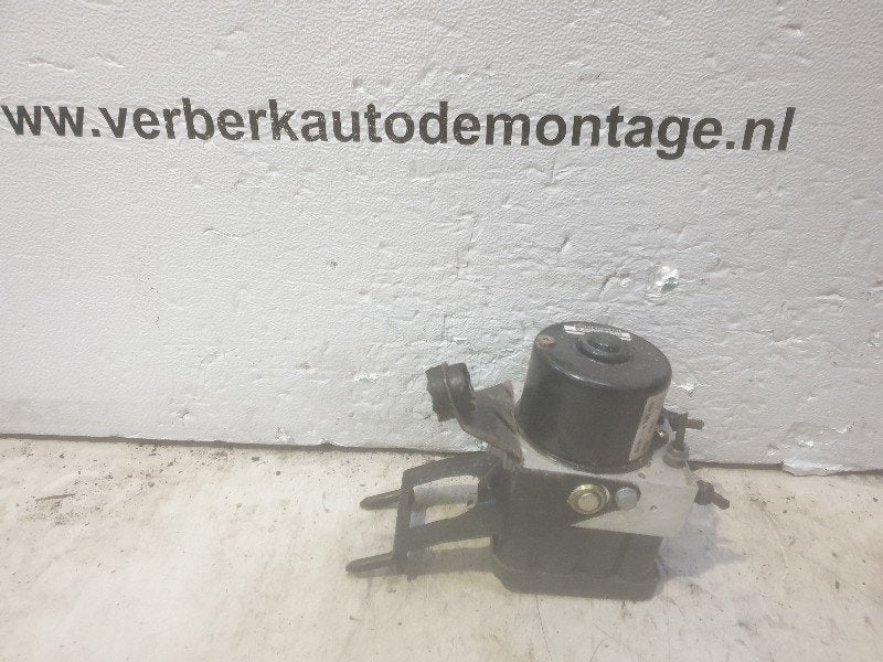 BLOC ABS (FREINS ANTI-BLOCAGE) 3 serie Compact (E46 / 5), Utilisé, BMW, Petuelring 130
80809  München, DE, Bayerische Motoren Werke AG