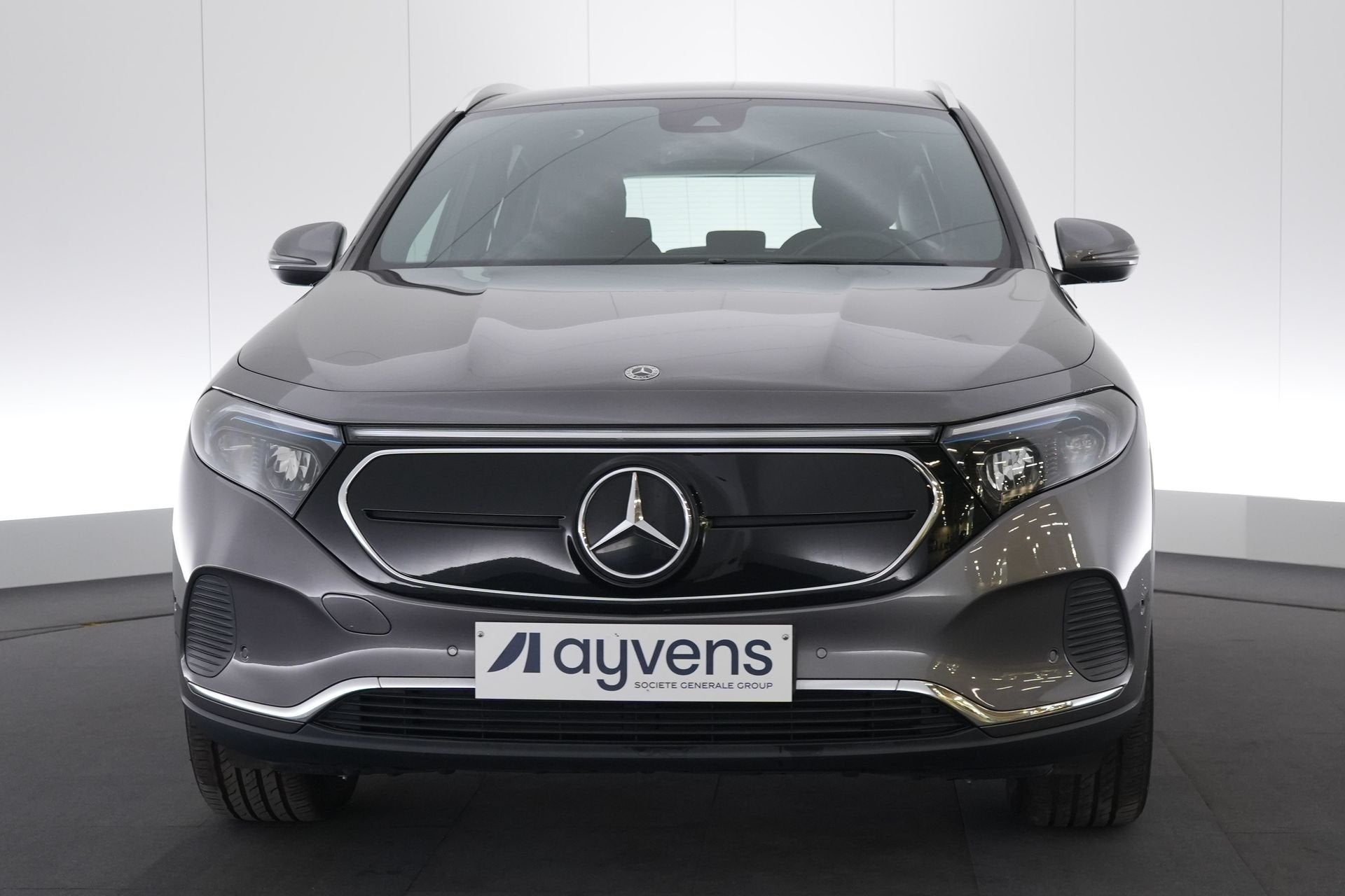 (2ASU283) MERCEDES-BENZ EQA, Autos, Cuir, Argent ou Gris, Achat, Entreprise