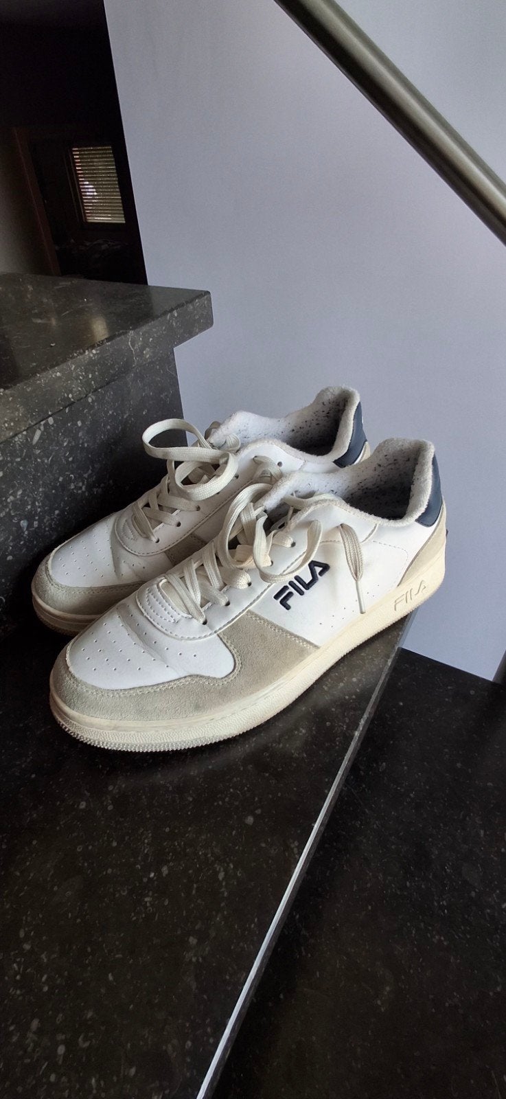 Chaussures, Enlèvement