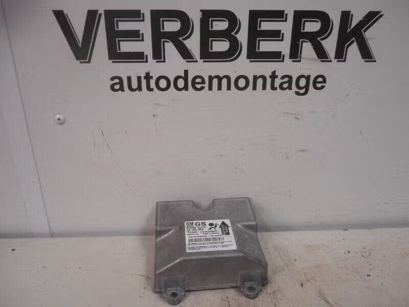 COMPUTER AIRBAG Opel Astra H GTC (L08) (13188n854), Autos : Pièces & Accessoires, Bahnhofsplatz 65423 Rüsselsheim am Main, DE