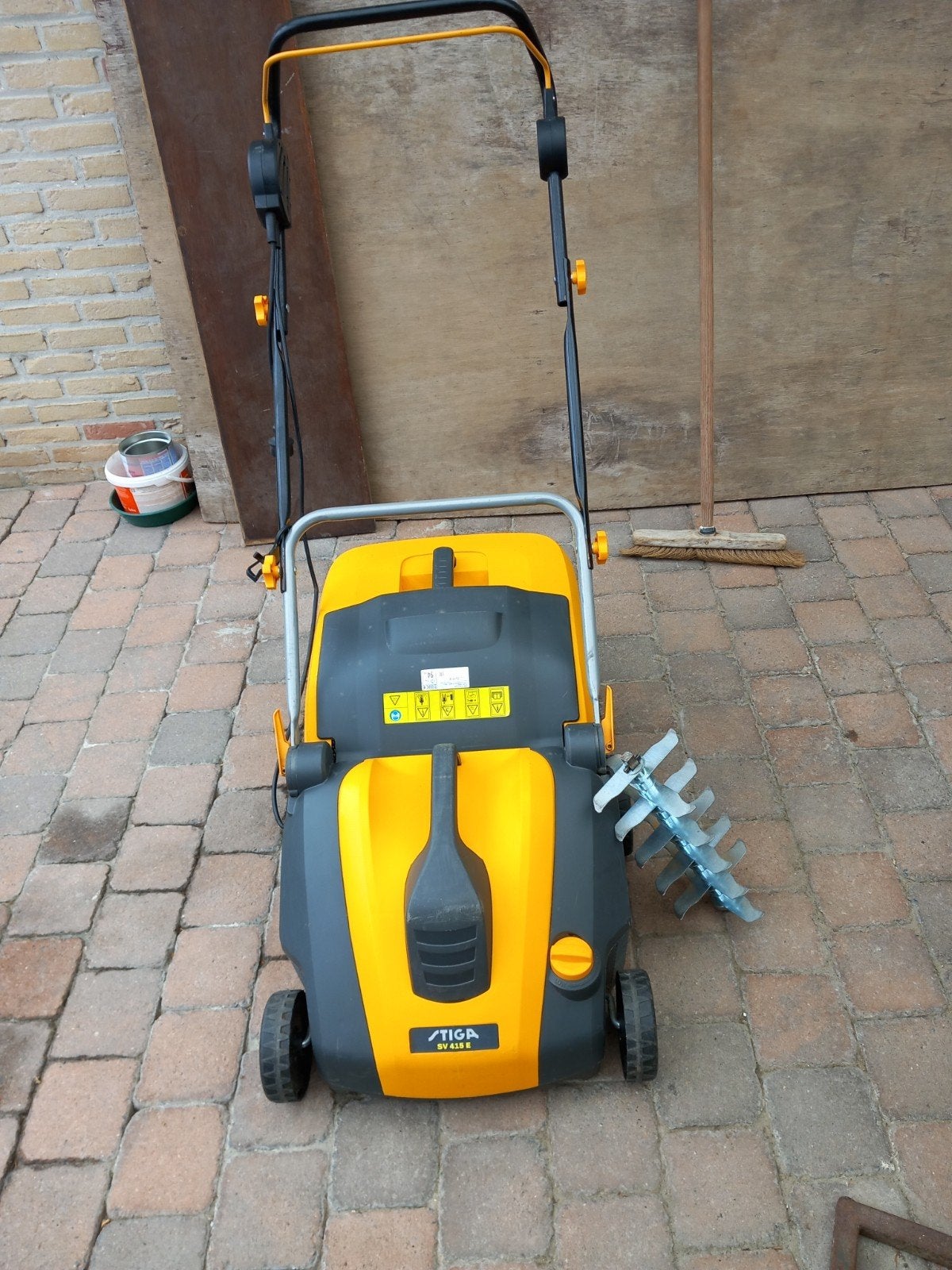 Stiga verticuteermachine SV 415 E, Ophalen