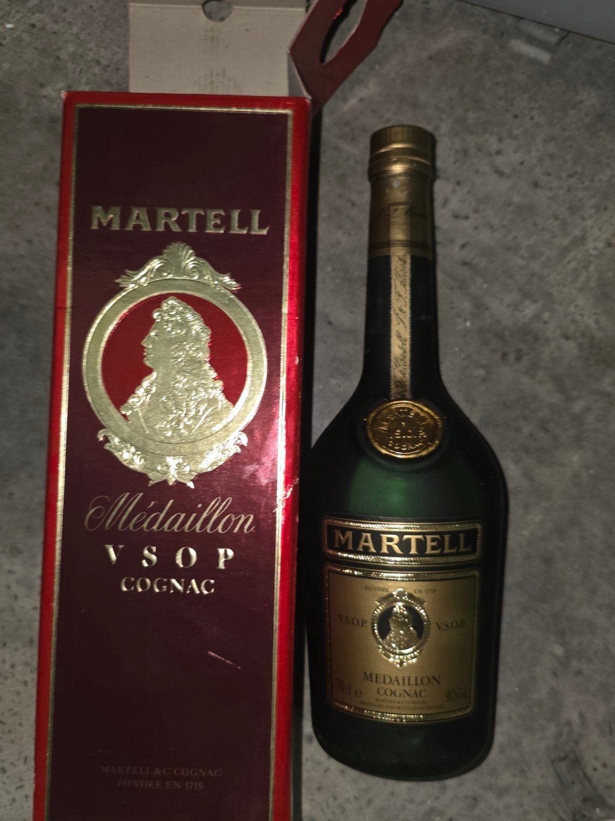 Martell Médaillon V.S.O.P. Cognac – 70 cl – in originele ges, Verzamelen, Ophalen