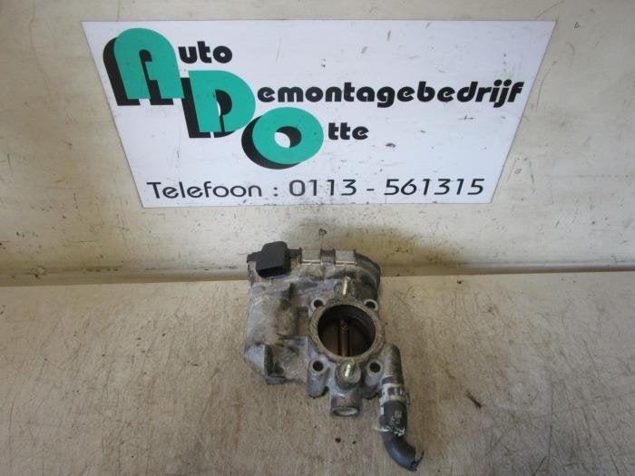 Boîtier accélérateur d'un Opel Corsa (Corsa C 00-), -, Opel, 3 mois de garantie, Utilisé