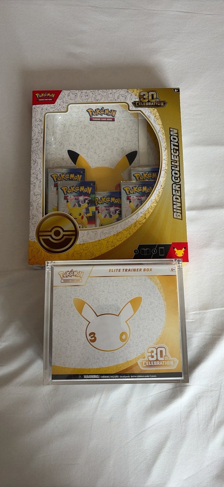 30th Celebration ETB + Binder Collection, Ophalen, Nieuw, Booster