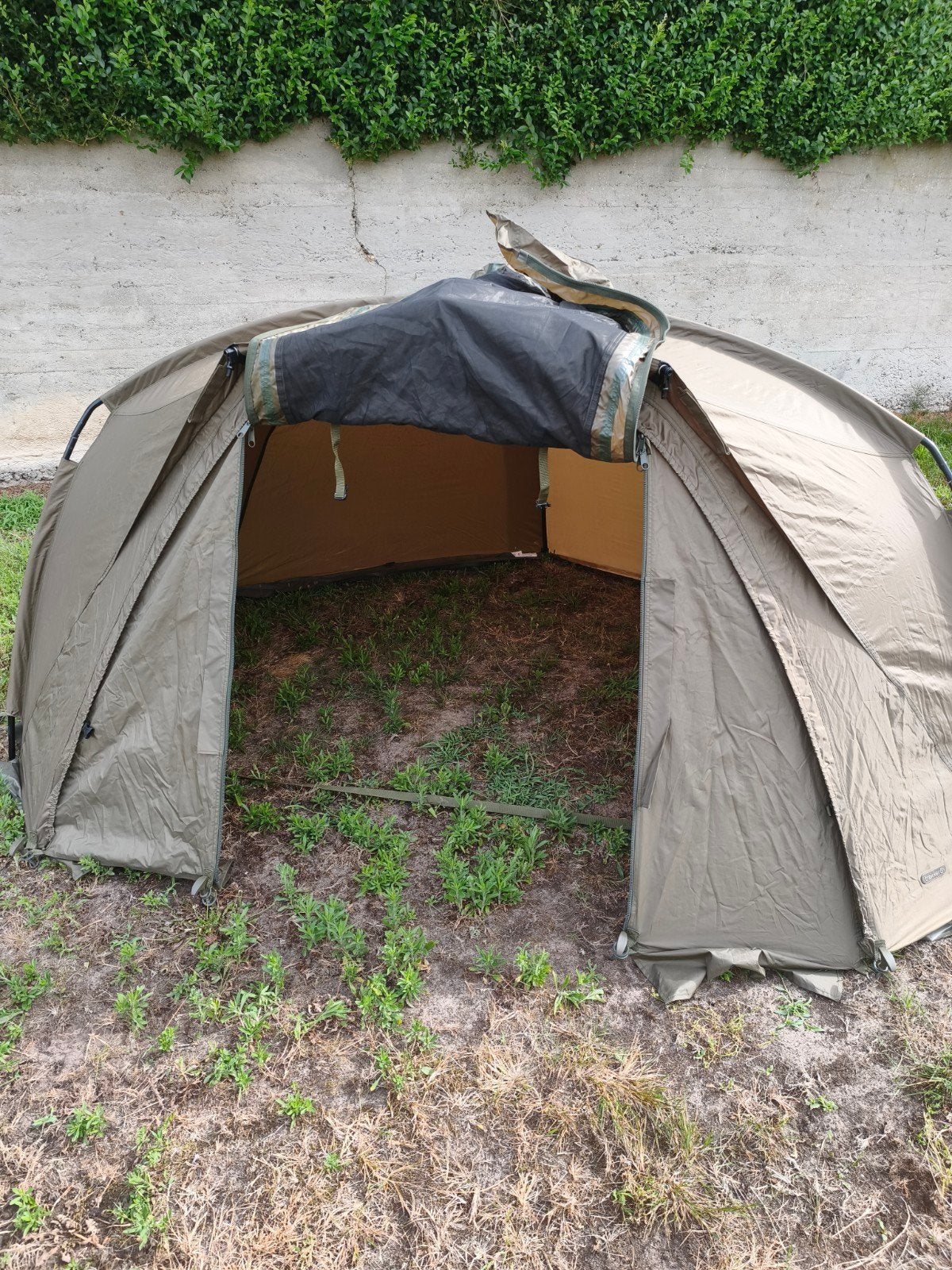 trakker brolly, Ophalen