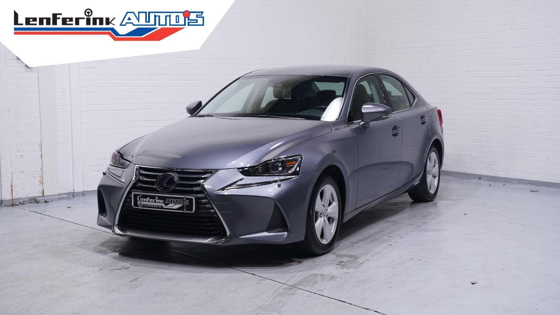 Lexus IS 300 300h Hybrid Navi Leder Clima Led koplampen PDC, Automaat, Start-stop-systeem, Berline, 130 g/km