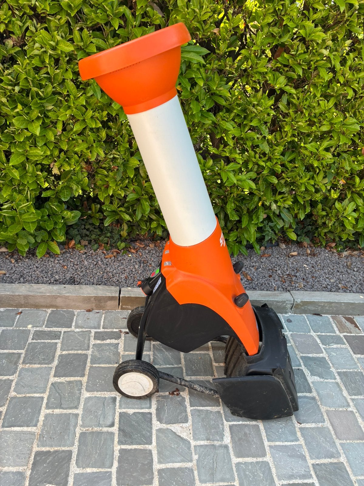 Broyeur STIHL, Enlèvement, Comme neuf, Électrique