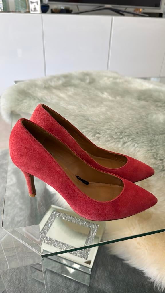 Pumps koraal mango, Kleding | Dames, Ophalen of Verzenden, Zo goed als nieuw, Pumps