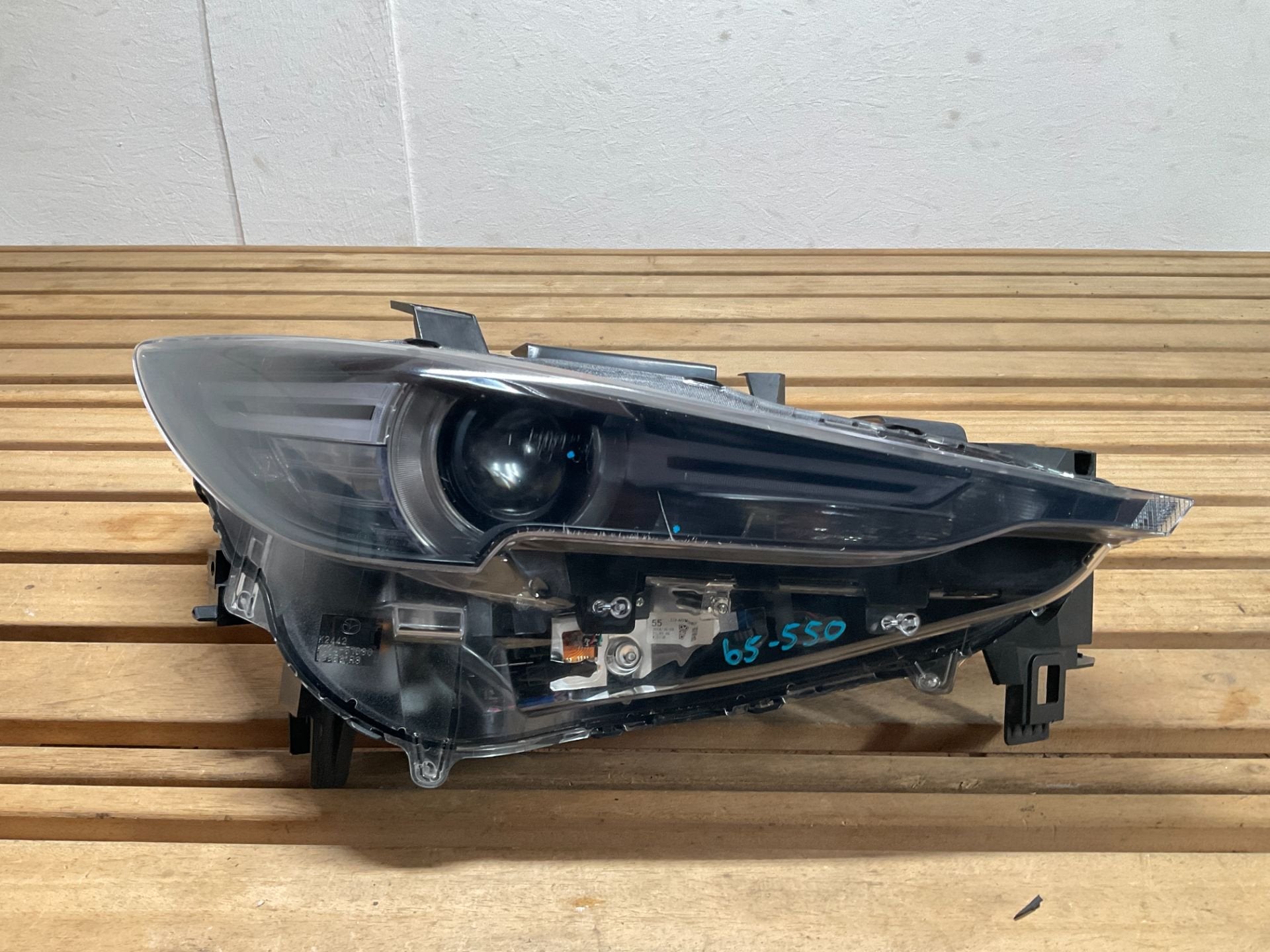 Koplamp Mazda CX-5 CX5 KB8N51030 Rechts LED b5-550, Auto-onderdelen, Gebruikt, Shinchi, Fuchu-Cho 3-1
730-8670  Hiroshima, Mazda Motor Corporation