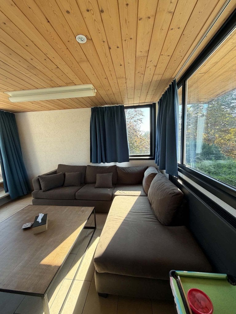 Gratis hoekzetel / L-vormige zetel – 280 x 240 cm, Huis en Inrichting, Ophalen, 250 tot 300 cm, Gebruikt, Hoekbank