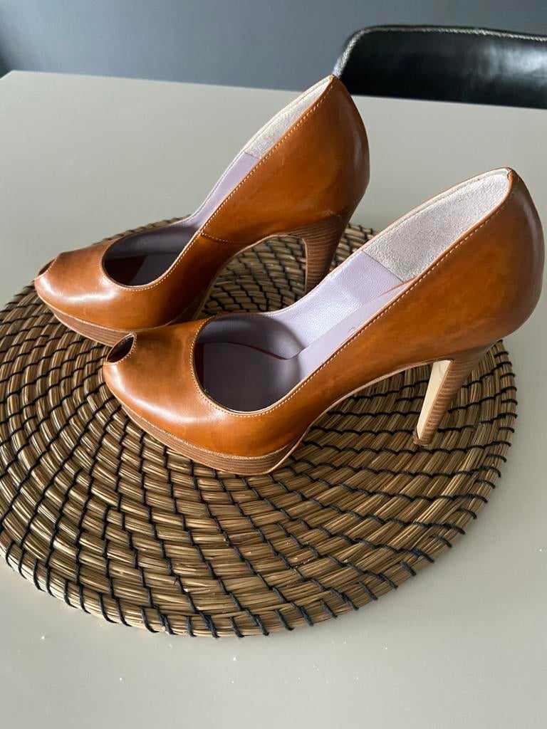 Escarpins à bout ouvert en cuir marron cognac - Danielle, Enlèvement ou Envoi, Escarpins, Comme neuf, Brun