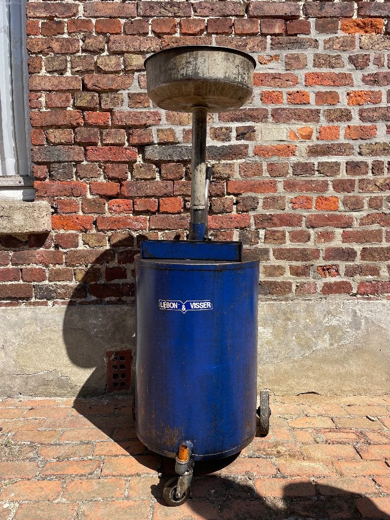 Oude olie opvangbak garage, Ophalen, Gebruikt