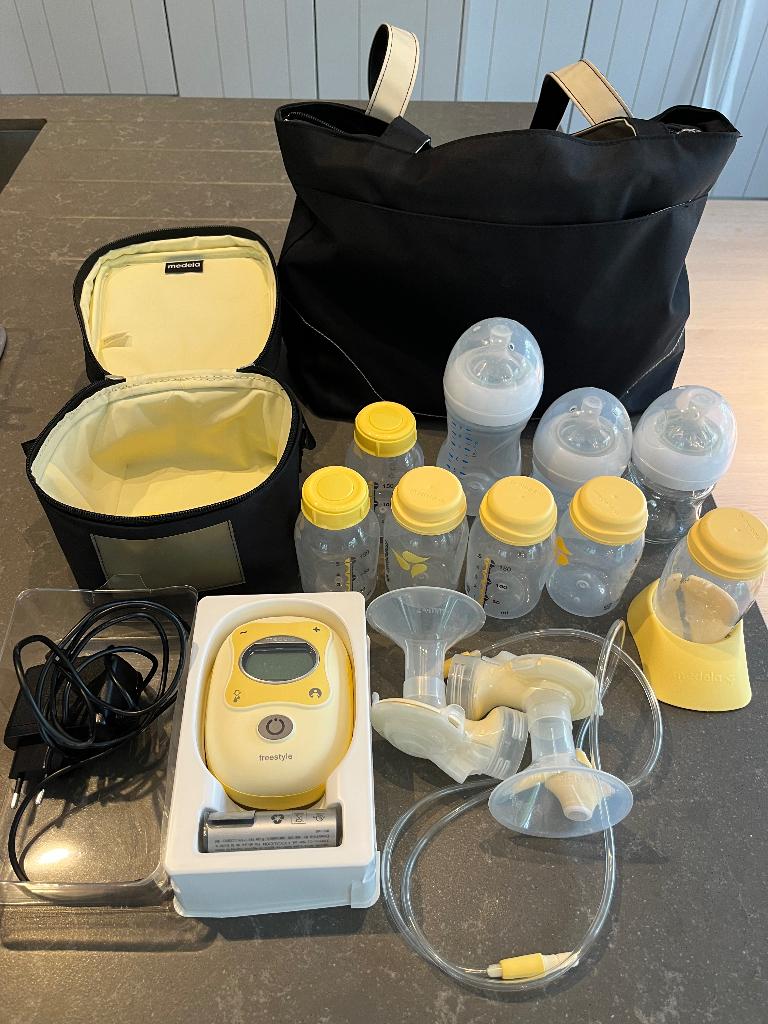Medela freestyle borstkolf, Kinderen en Baby's, Ophalen, Zo goed als nieuw, Borstkolf