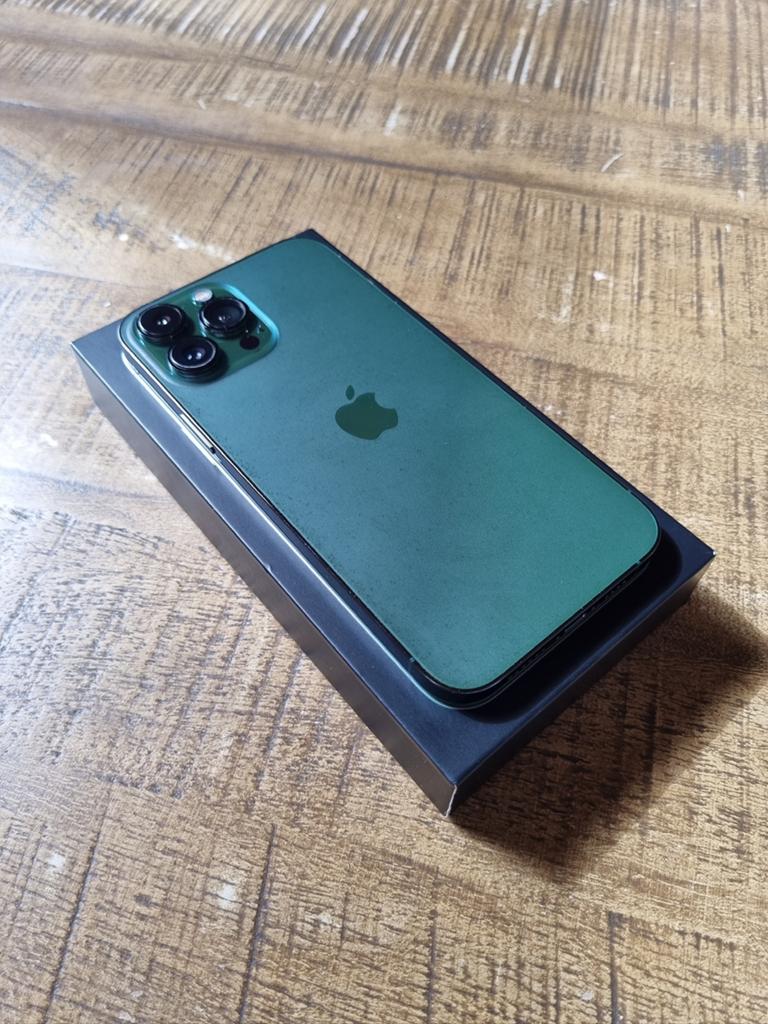 iPhone 13 Pro Max 128GB Alpine Green, Telecommunicatie, Mobiele telefoons | Apple iPhone, Ophalen, Zo goed als nieuw, IPhone 13