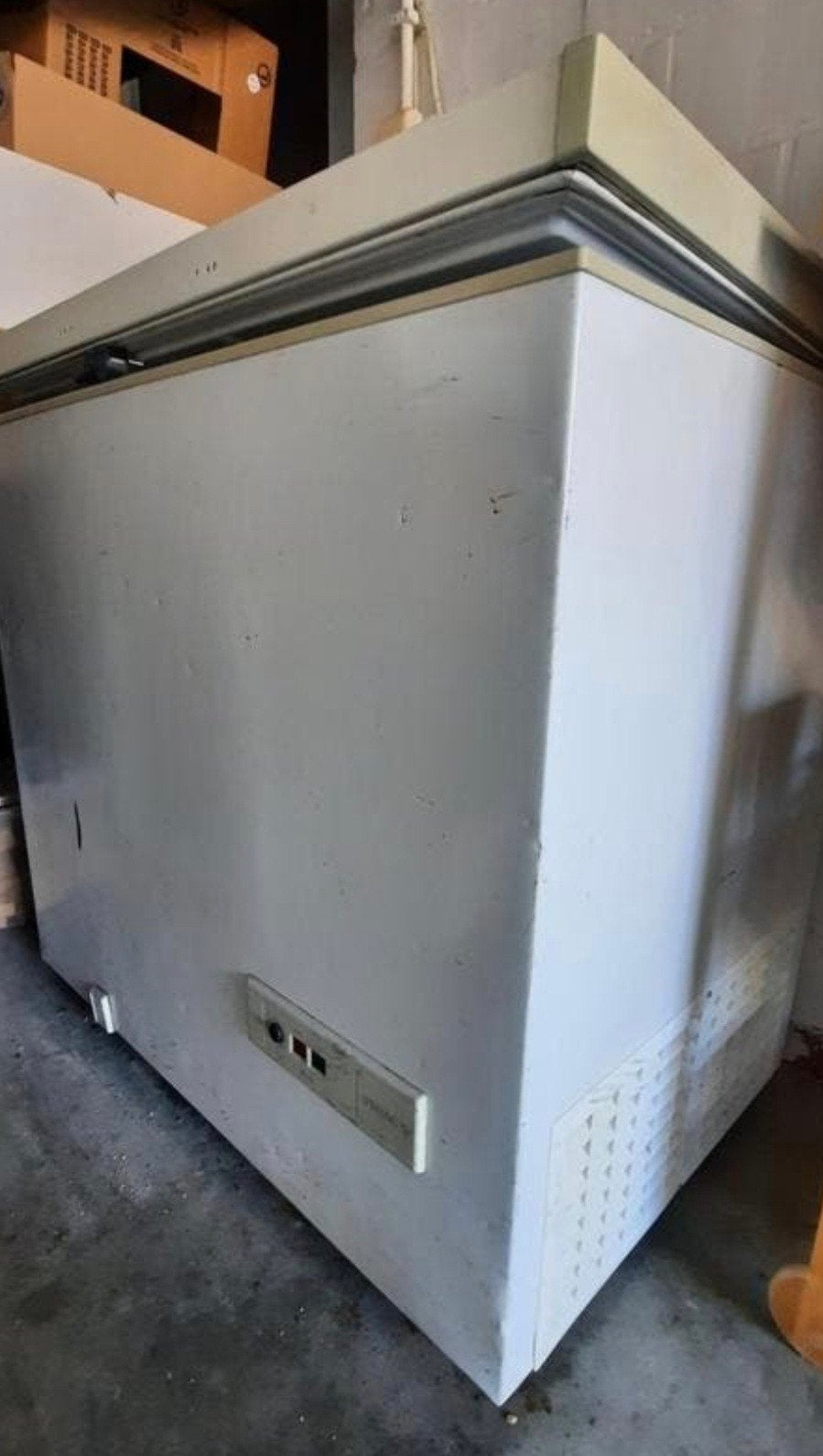 Diepvriezer, Elektronische apparatuur, Gebruikt, Minder dan 85 cm, Tussenbouw, 60 tot 90 cm