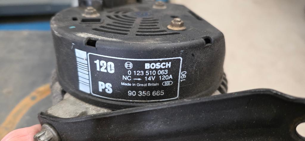 Alternateur bosch, Autos : Pièces & Accessoires, Utilisé, Opel